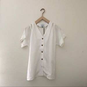 Short sleeved blouse